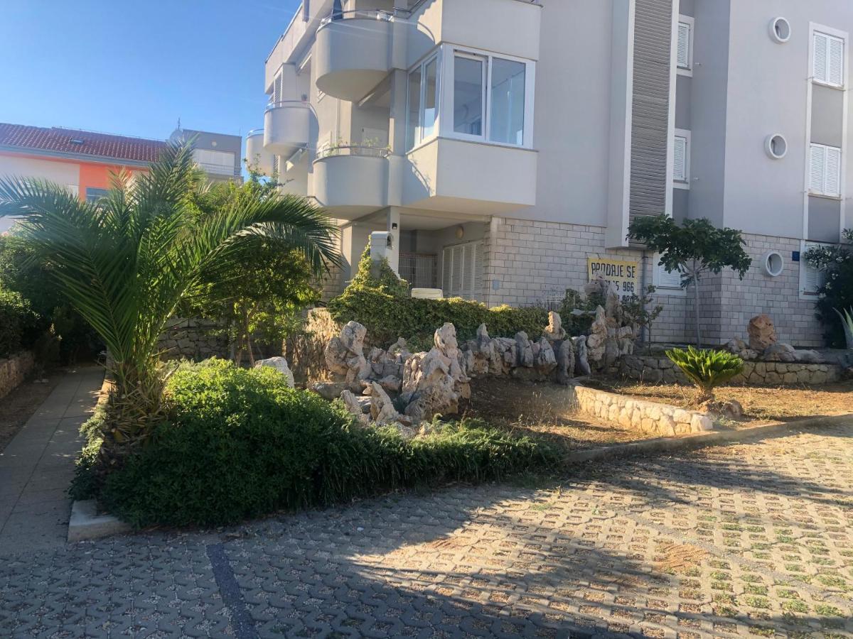 Apartment Dilba Новаля Екстериор снимка