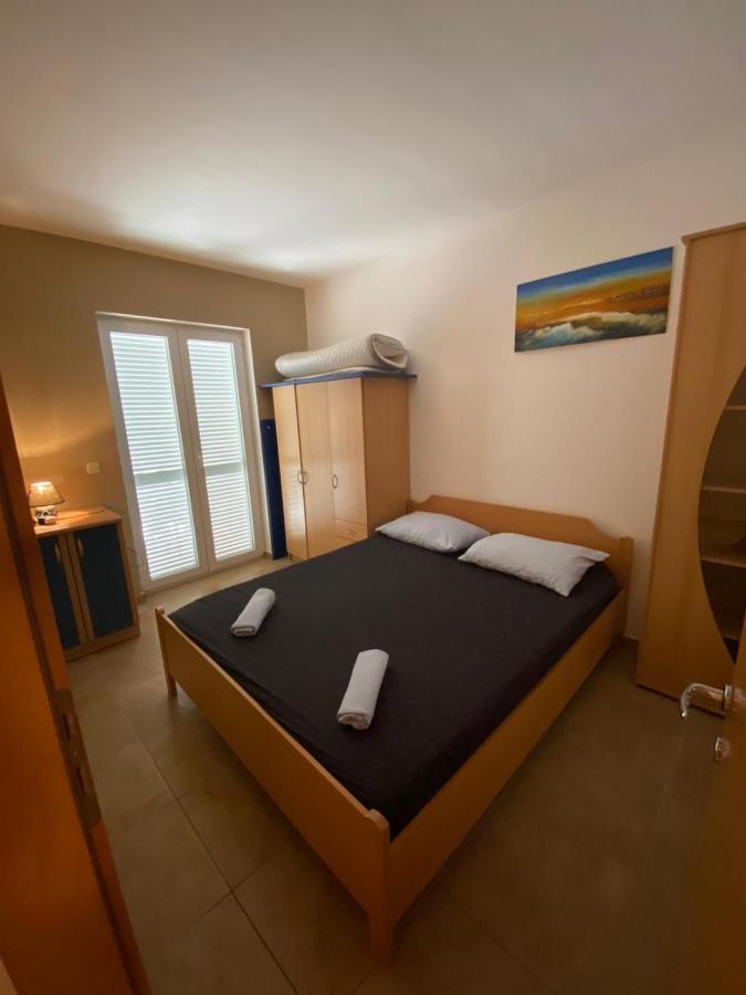 Apartment Dilba Новаля Екстериор снимка