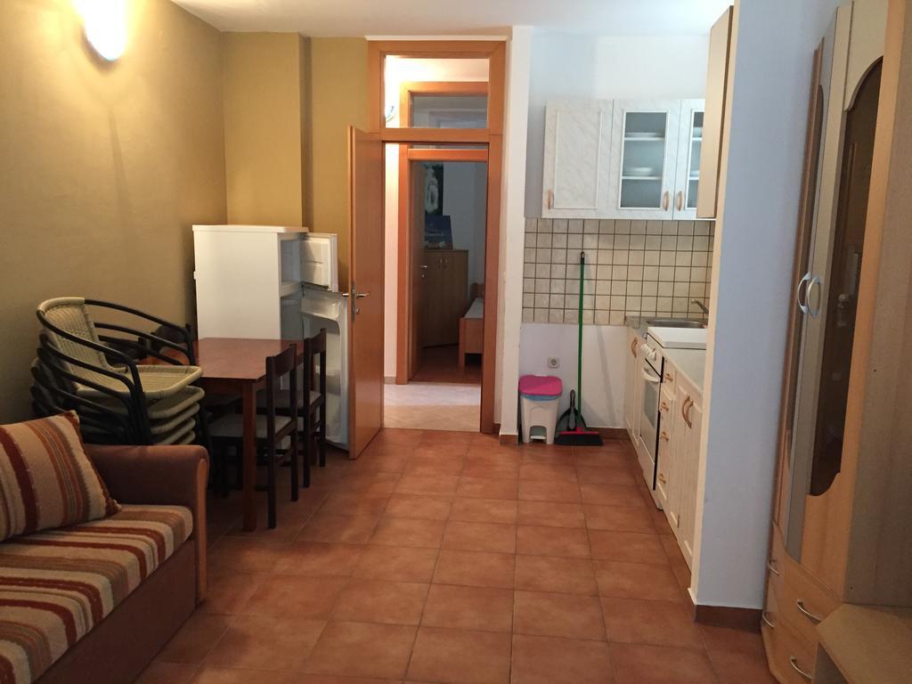 Apartment Dilba Новаля Екстериор снимка